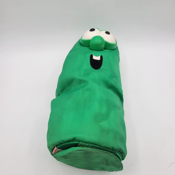 Fisher Price Veggie Tales LARRY the CUCUMBER Sing & Dance Vintage 2000 WORKS! - Picture 3 of 9